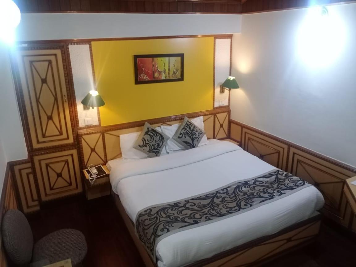 Hotel Sangeet Шимла Екстериор снимка